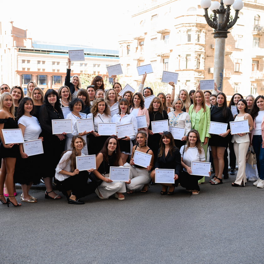 68 українок здобули нову професію та фінансову незалежність: підсумки 11-го сезону програми Краса для всіх